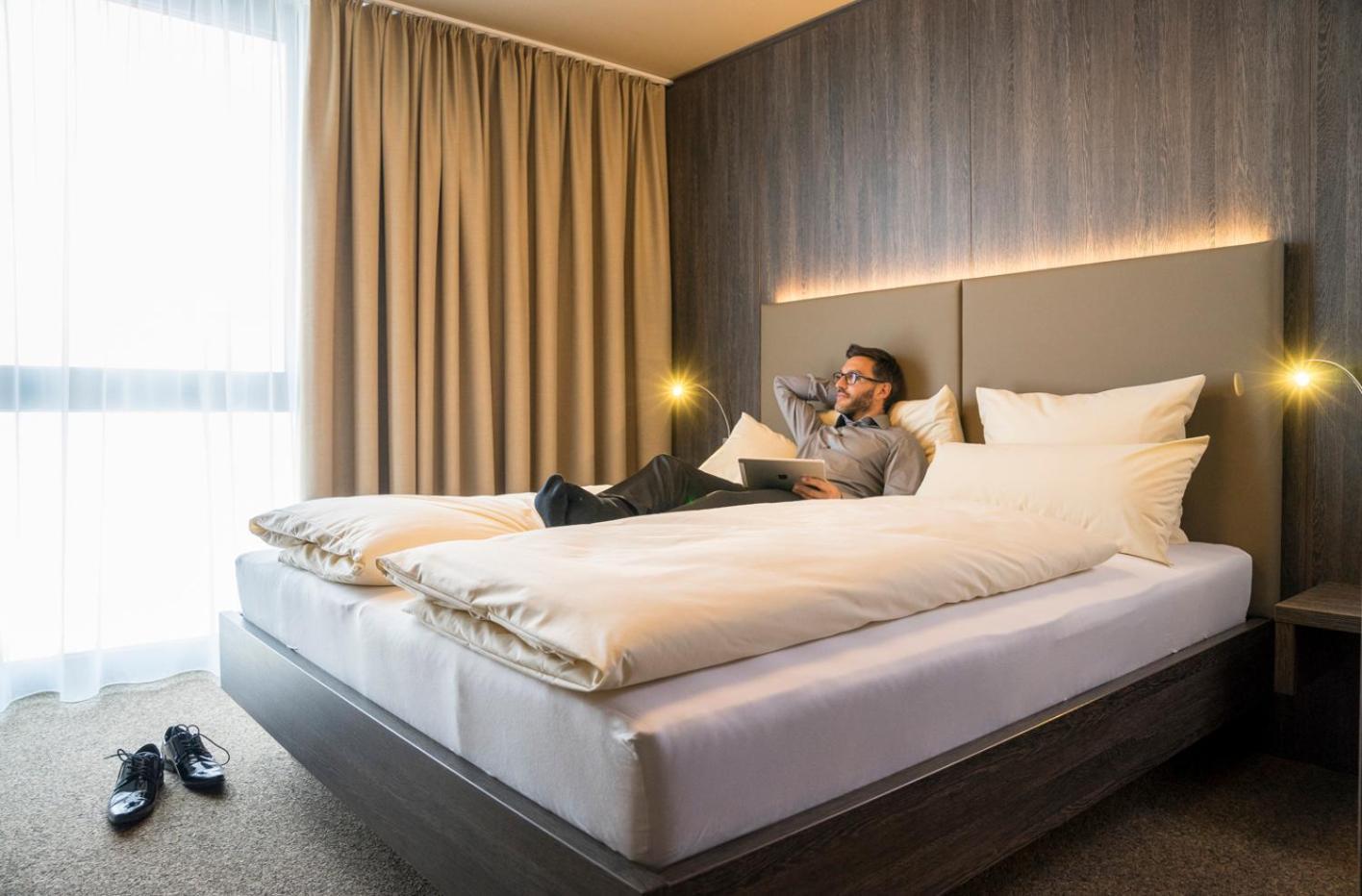 Myhotel Muenchen โอลคิง ภายนอก รูปภาพ